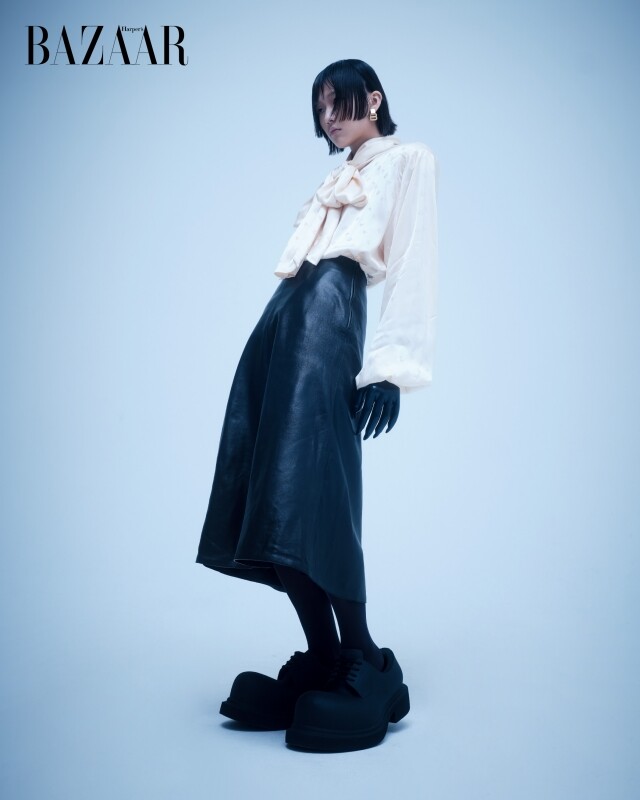 令時裝人着迷的 BALENCIAGA 全新春夏 Garde-Robe 系列到港!以下 6 款全黑造型絕對不能錯過! 令時裝人着迷的 BALENCIAGA 全新春夏 Garde-Robe 系列到港!以下 6 款全黑造型絕對不能錯過!