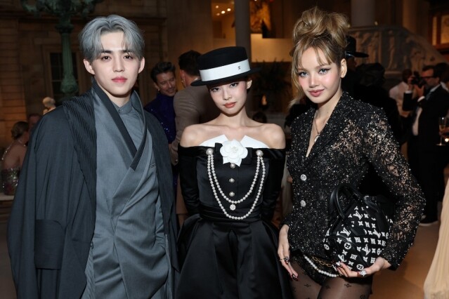 Met Gala 2025 「時尚奧斯卡」紅地毯亮點!Blackpink 4 缺 1 亮相、Rihanna 驚喜宣布懷孕第三胎 Met Gala 2025 「時尚奧斯卡」紅地毯亮點!Blackpink 4 缺 1 亮相、Rihanna 驚喜宣布懷孕第三胎