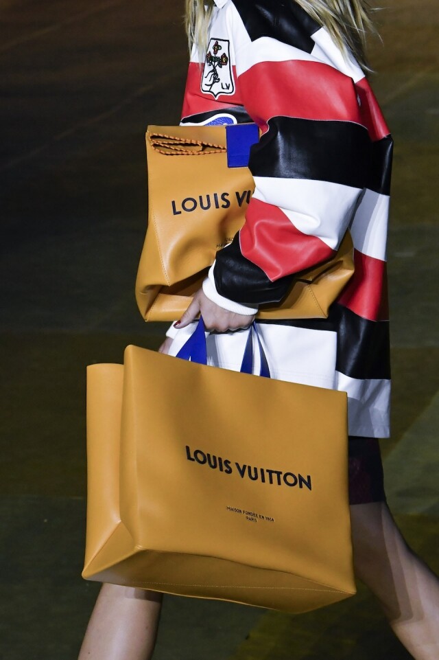 Pharrell 公佈首張 LV 成績單! SS24 春夏男裝系列顯盡高級街頭風、特別版 Speedy Bag 售價高達百萬美元? Pharrell 公佈首張 LV 成績單! SS24 春夏男裝系列顯盡高級街頭風、特別版 Speedy Bag 售價高達百萬美元?