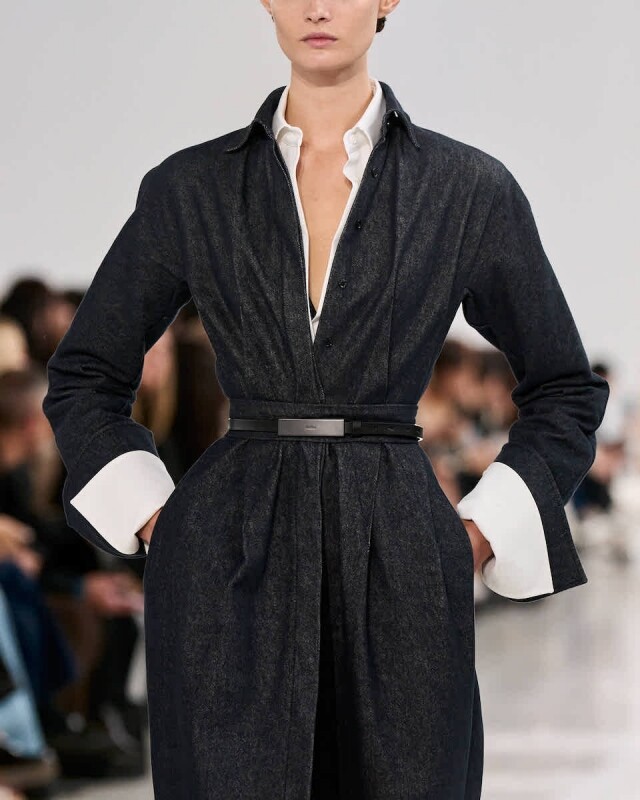 Max Mara 2025 春夏系列上演數學與時尚的巧妙結合！新季系列致敬數學家，延續極簡調性、注入幾何美學打造優雅的春夏衣櫥！