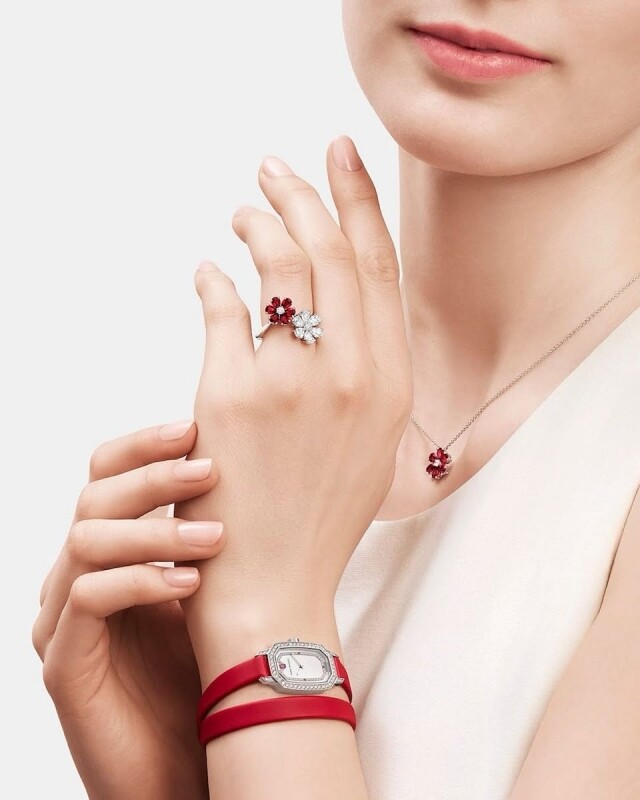 Harry Winston 不只鑽戒！印記 Emerald 系列為何經典近 20 年？揭開設計背後的故事與細節