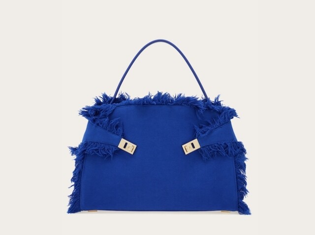 2025 大熱流蘇手袋推薦｜Prada、Valentino、Chloè 的 Fringe Bag 都是今年必入手