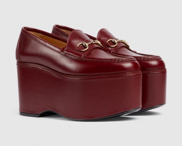Gucci Horsebit鬆糕樂福鞋。 Gucci Horsebit鬆糕樂福鞋。