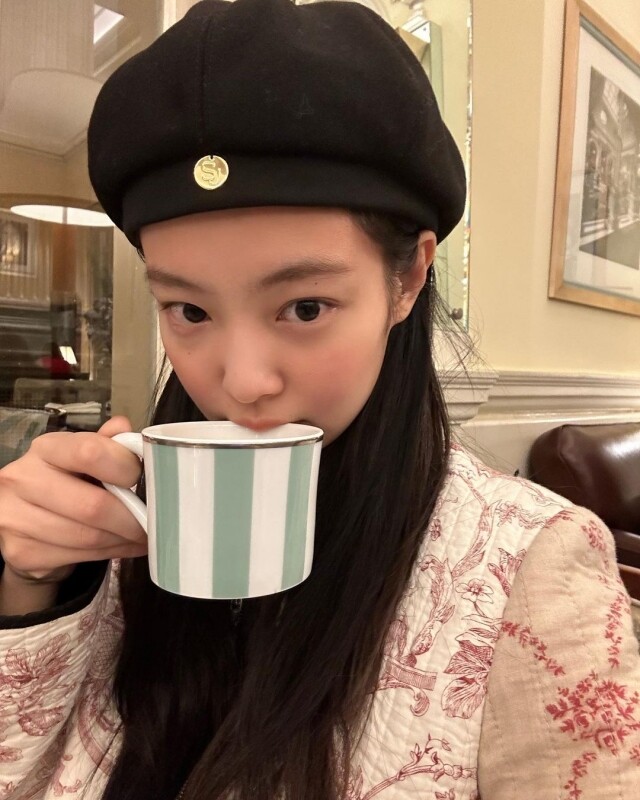 畫家帽戴法：扁頭型適合正戴