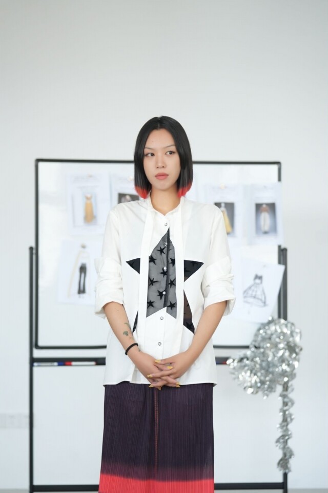 中國新進設計師 Yueqi Qi 中國新進設計師 Yueqi Qi