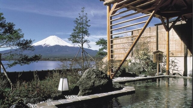 富士山河口湖酒店推介｜10 間富士山靚景旅館！一泊二食、日式溫泉、私人風呂