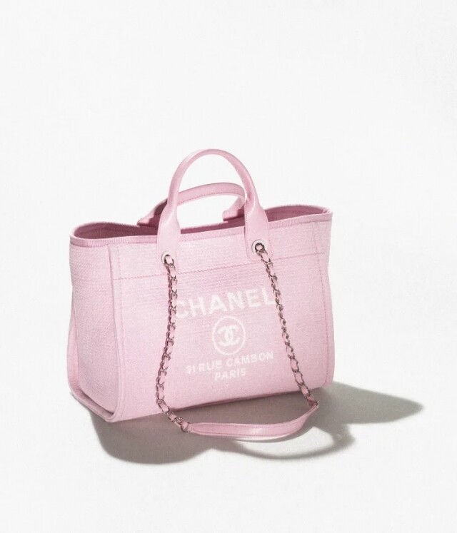名牌帆布袋推薦：Chanel 購物袋 $28,500