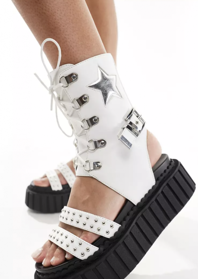 Lamoda 白色星星繫帶涼鞋 $845