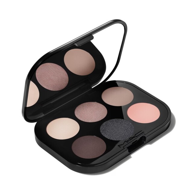 走出舒適圈的「Unrecognizable Makeup」!以妝容改變外表 呈現不一樣的自己 走出舒適圈的「Unrecognizable Makeup」!以妝容改變外表 呈現不一樣的自己