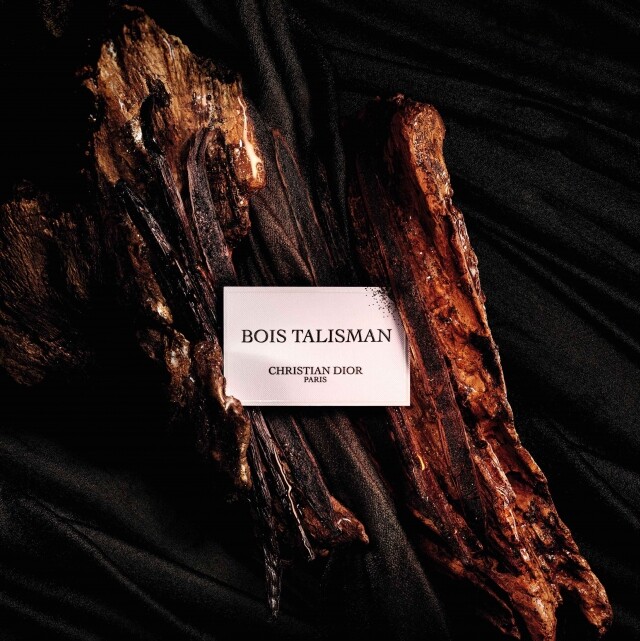 調香大師 Francis Kurkdjian 創作全新 Bois Talisman 香薰 以香氣演繹 Dior 先生的迷信情意結