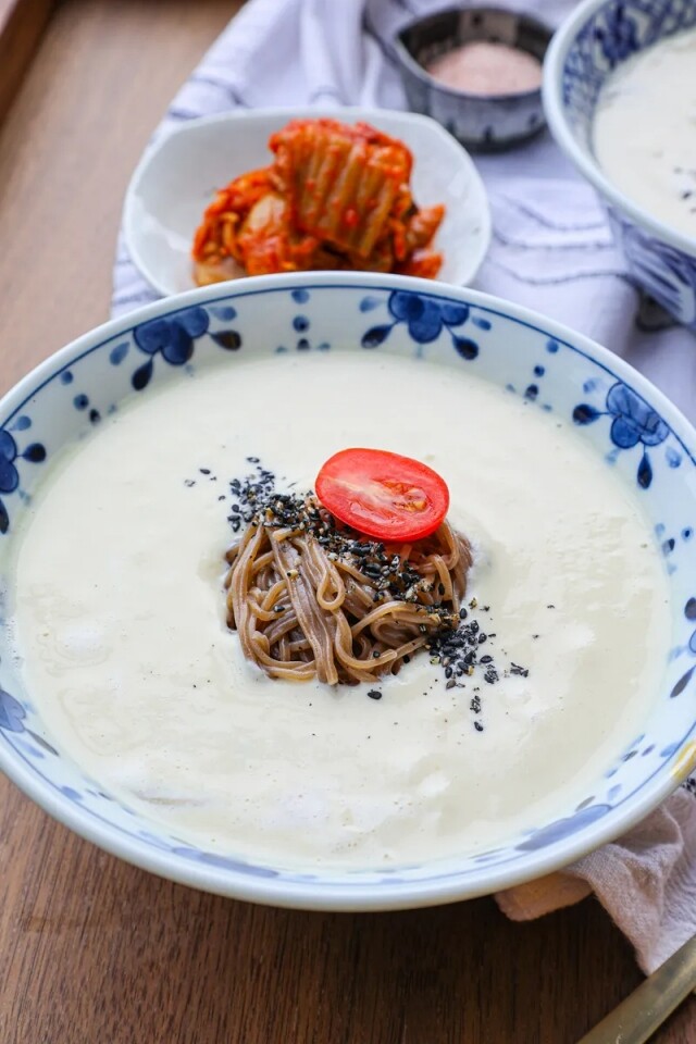 《黑白大廚》40 間隱世美食餐廳全曝光！從米芝蓮星級到隱藏名店，日韓料理、意式美食一網打盡！