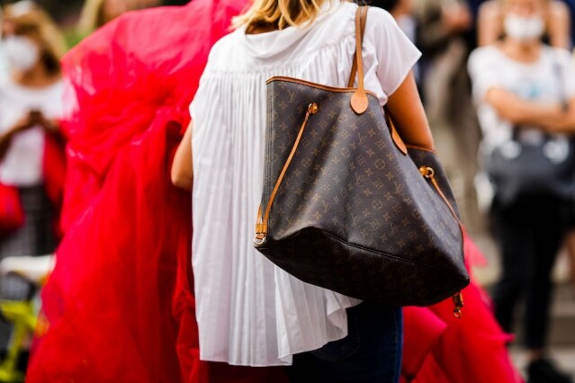 LV 經典大熱奶粉袋 Neverfull 人氣不減！實用度超高「奶粉袋」始祖香港價錢