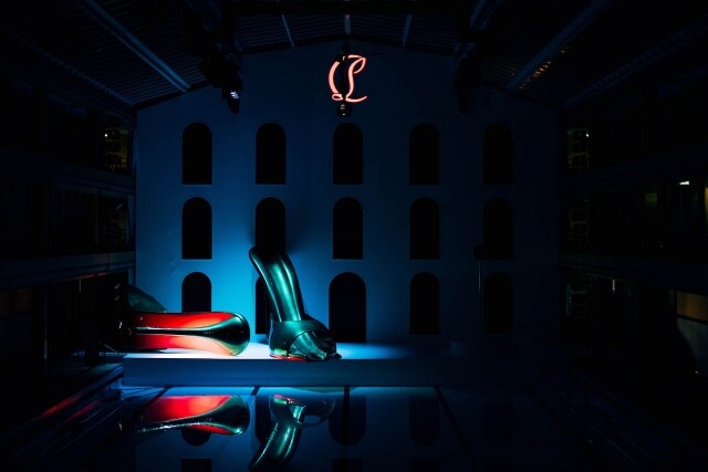 夢幻之夜!Christian Louboutin打造出令人驚嘆的視覺盛宴
