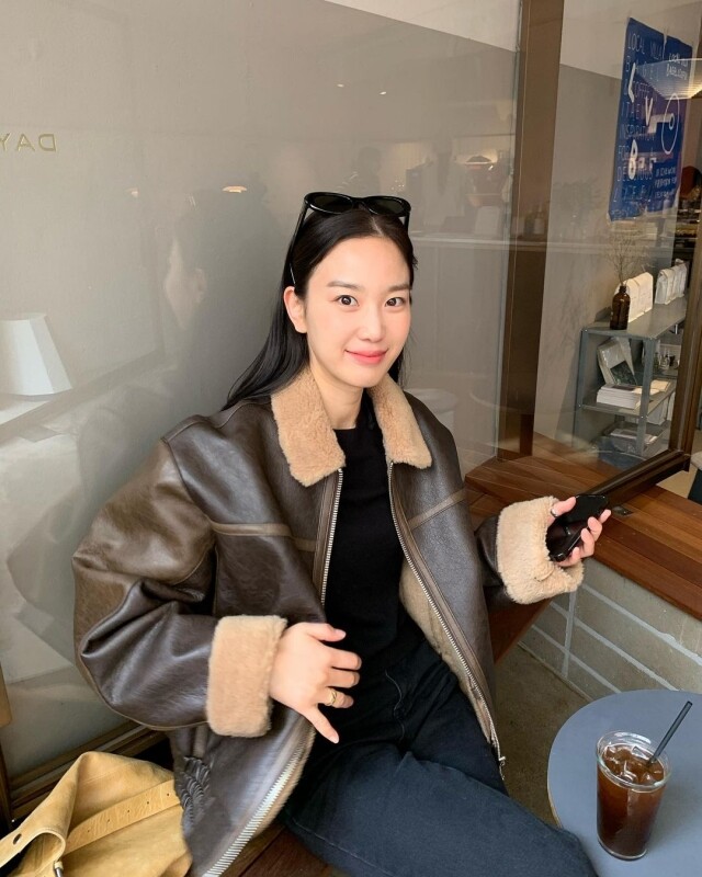 張姬領韓系自然清新風穿搭!以長青單品打造知性女神風營造最強韓系氛圍感! 張姬領韓系自然清新風穿搭!以長青單品打造知性女神風營造最強韓系氛圍感!