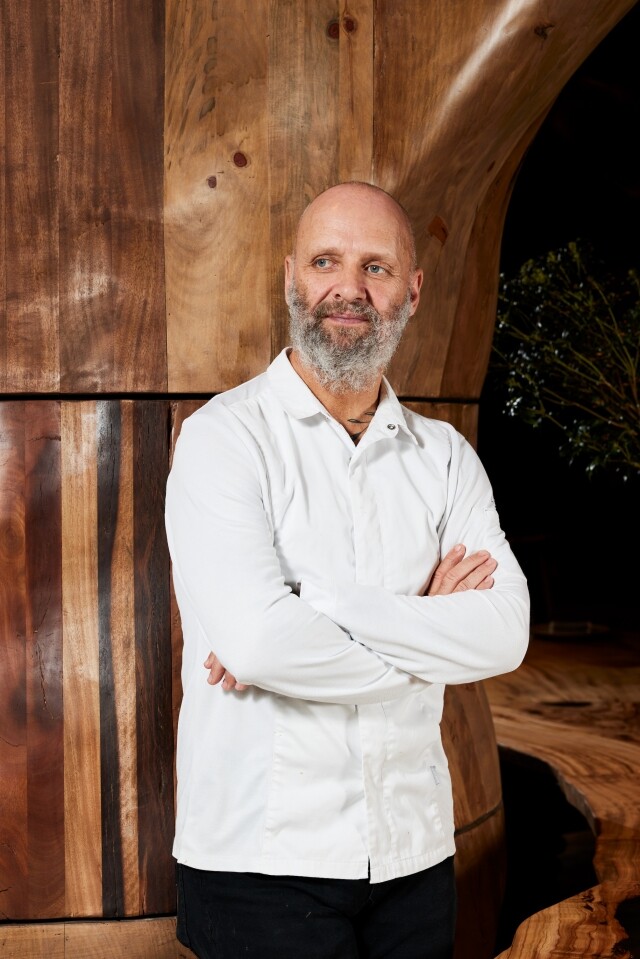專訪米芝蓮綠星主廚 Simon Rogan,堅持 Farm-to-table 理念,以新鮮本地食材入饌 專訪米芝蓮綠星主廚 Simon Rogan,堅持 Farm-to-table 理念,以新鮮本地食材入饌
