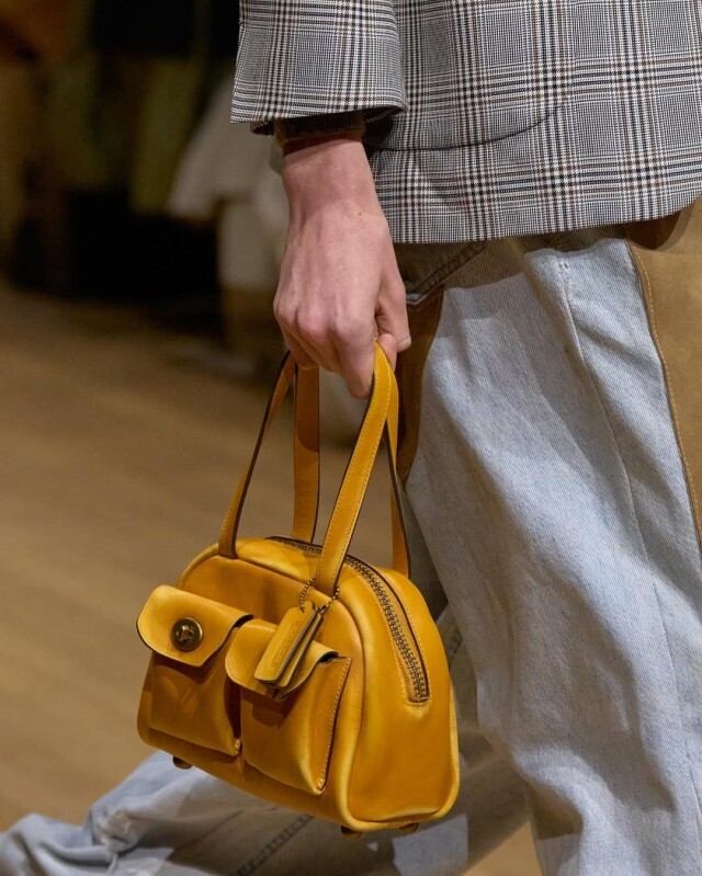 Coach 手袋如何擄獲 Gen Z 的心？2025 人熱極高 Tabby、Empire Carryall、Brooklyn 系列手袋推薦