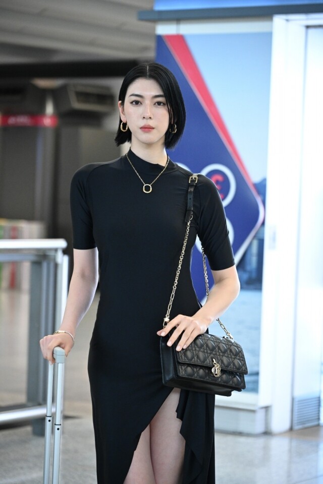 三吉彩花《今際之國》創人氣巔峰!短髮、好身材超吸睛,更成為 Tiffany & Co. 品牌大使 三吉彩花《今際之國》創人氣巔峰!短髮、好身材超吸睛,更成為 Tiffany & Co. 品牌大使
