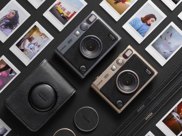 聖誕禮物推薦2024: FUJIFILM instax SQUARE SQ1 方形即影即有菲林相機 $980 聖誕禮物推薦2024: FUJIFILM instax SQUARE SQ1 方形即影即有菲林相機 $980