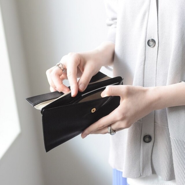 銀包內應避免放哪些物品? 銀包內應避免放哪些物品?