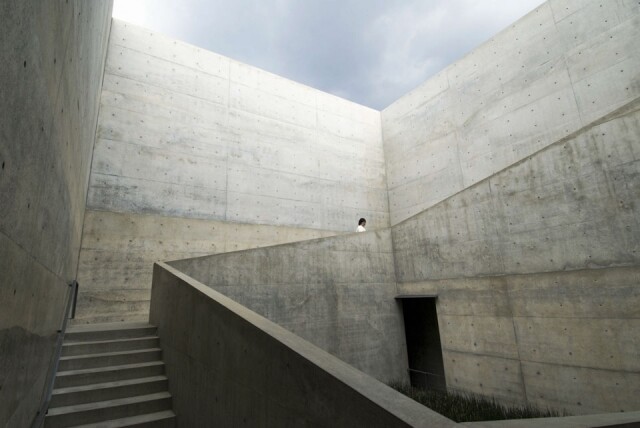 本建築師安藤忠雄悉心建造的直島地中美術館