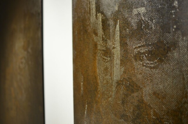 將牆壁「撕裂」就是他!街頭藝術家 Vhils 最新作品展覽《待續》 將牆壁「撕裂」就是他!街頭藝術家 Vhils 最新作品展覽《待續》