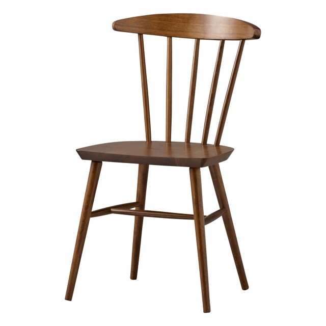 這款出自意大利 Udine 工匠手筆的椅子，採用歐洲產的山毛櫸木材製作而成，結實而具韌性。