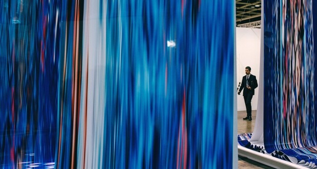 月前第 5 屆的 Art Basel 完滿結束，但一班藝術愛好者卻已忙於準備參與在世界其他不同地方舉行的藝術活動和展覽。藝術網站 Larry’s List 自成立而來成功匯聚一群藝術界的同道中人和收藏家，他們最近更推出一站式的藝術貴賓卡「THE PRIVATE ART PASS 2017」。