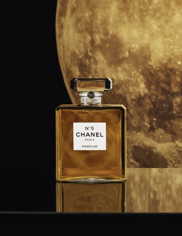 Marion Cotillard 承傳法國女人的優雅浪漫，Chanel N°5 不止是香水更是藝術品！