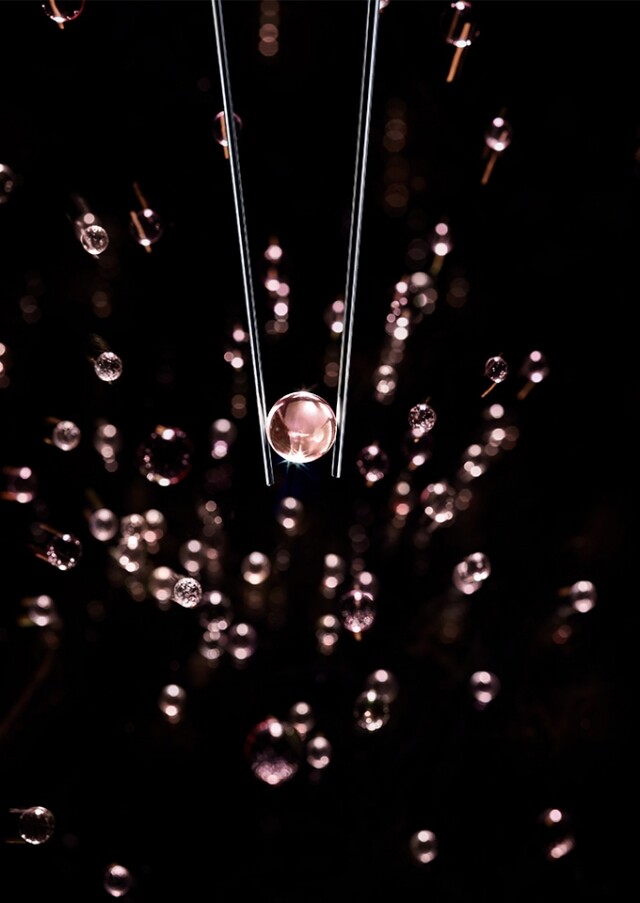 Dior 格蘭玫瑰微珍珠粒子保持成分穩定