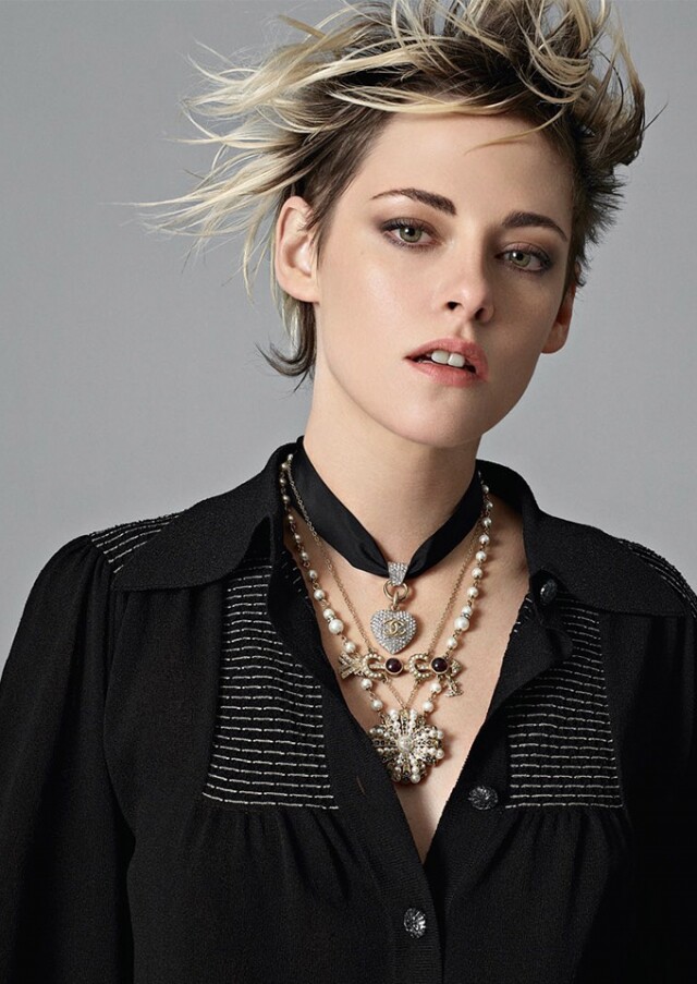 Kristen Stewart 於 Chanel 廣告中的挑染令短髮更具型格