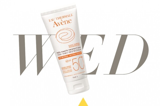 Eau Thermale Avene 礦物防曬乳 SPF50+$280/100ml 不含化學成份或香料,天然礦物成份二氧化鈦有效呵護 脆弱肌膚,尤其適合敏感肌膚,不油不膩,帶有淺白膚色,防曬同時修飾膚色。孕婦或是小朋友都適合使用。 Eau Thermale Avene 礦物防曬乳 SPF50+$280/100ml 不含化學成份或香料,天然礦物成份二氧化鈦有效呵護 脆弱肌膚,尤其適合敏感肌膚,不油不膩,帶有淺白膚色,防曬同時修飾膚色。孕婦或是小朋友都適合使用。