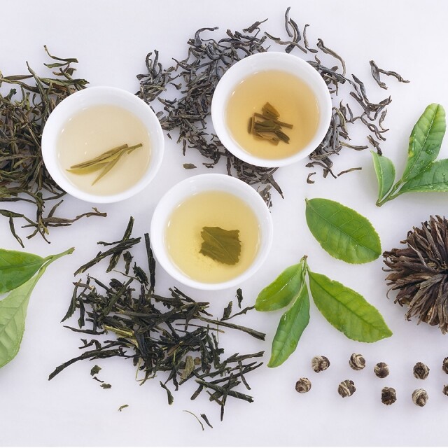茶大致上可以分為綠茶、白茶、黃茶、青茶、紅茶和黑茶六大類
