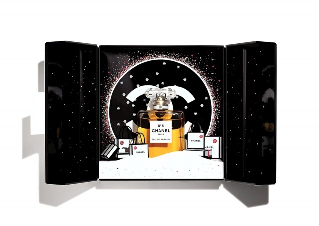 Chanel N°5 Eau De Parfum Gift Set 香水禮盒套裝 $1,600/100ml Chanel N°5 Eau De Parfum Gift Set 香水禮盒套裝 $1,600/100ml