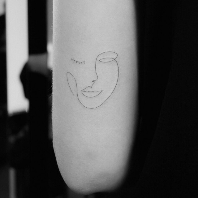 Jakubnowicztattoo2 Jakub 擅長以簡約的線條刻畫抽象的頭像 Jakubnowicztattoo2 Jakub 擅長以簡約的線條刻畫抽象的頭像