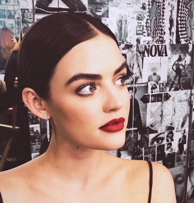 Lucy Hale 這個造型一向予人強悍的感覺 Lucy Hale 這個造型一向予人強悍的感覺