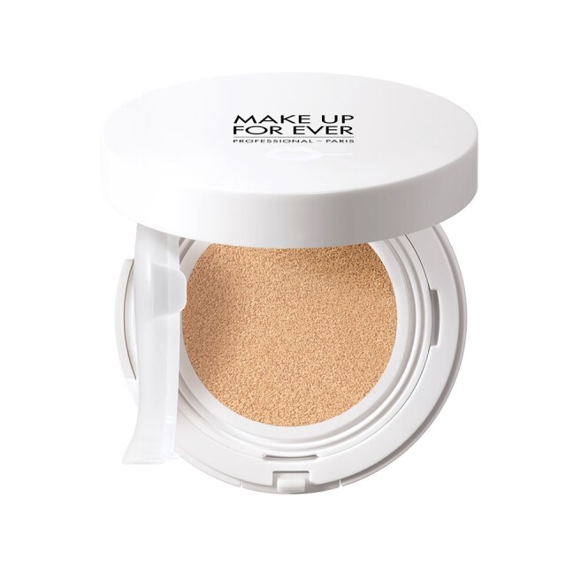 Make Up For Ever UV Bright Cushion SPF35 / PA+++ $340（2 cushions + 1 case）