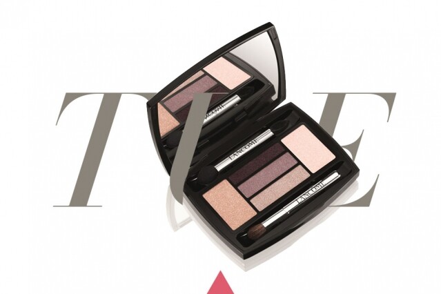 Lancôme Hypnôse Doll Eyes Eye Shadow Palette (#D01) $440 星期二,會想認真化一化妝取悅一下自己。Lancôme 這款眼影共有 7 種色調,每一款都包含淺色和深色,輕易畫出有層次感的眼妝。最淺色的一格更可用來 highlight 鼻樑和眉骨,輪廓秒速深邃起來。 Lancôme Hypnôse Doll Eyes Eye Shadow Palette (#D01) $440 星期二,會想認真化一化妝取悅一下自己。Lancôme 這款眼影共有 7 種色調,每一款都包含淺色和深色,輕易畫出有層次感的眼妝。最淺色的一格更可用來 highlight 鼻樑和眉骨,輪廓秒速深邃起來。