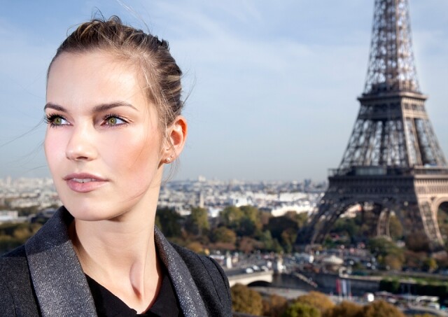 法國女人化妝最高境界是為化妝做減少法，Less is more 是法國女人信奉的化妝法則。