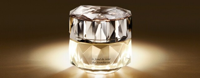 Cle de Peau Beaute The Foundation Cle de Peau Beaute The Foundation
