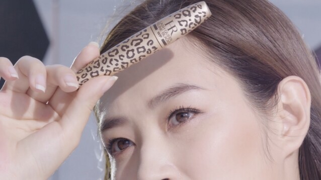 如何保持雙眼靈動攝人?女神們親身示範 如何保持雙眼靈動攝人?女神們親身示範
