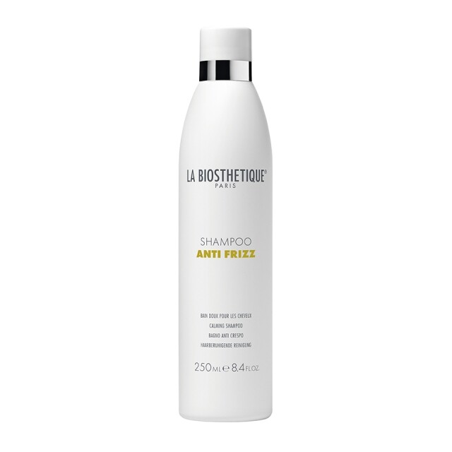 La Biosthetique 防毛躁順滑洗髮露 $240/250ml 蘊含甜杏仁油、Aqua Style Complex、泛醇及植物脂質能為髮絲給予所需的水分，撫平毛躁散亂的髮質。