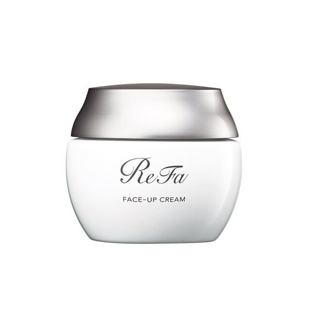 ReFa Carat Ray 白金美容滾輪能可配合 Face-up Cream 塑顔緊緻面霜使用，效果更佳。