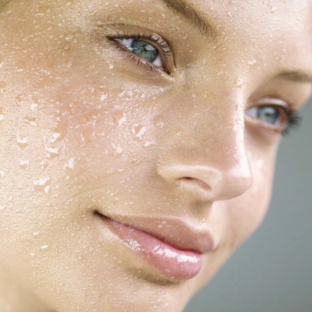PlaSon 促進護膚品的吸收力
