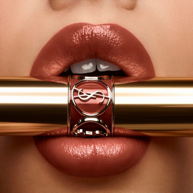 YSL Rouge Volupté Shine Burning Chilis 迷魅亮彩唇膏 #122 價錢:$295 YSL Rouge Volupté Shine Burning Chilis 迷魅亮彩唇膏 #122 價錢:$295