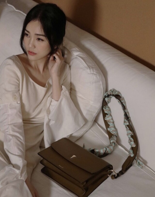 謝安琪愛 Bally Celestine 絲巾手袋系列 謝安琪愛 Bally Celestine 絲巾手袋系列
