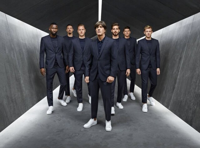 Hugo Boss 在 2018 年世界盃再次為德國隊訂製西裝，讓一眾球員在世界盃開始前展示他們的完美身材