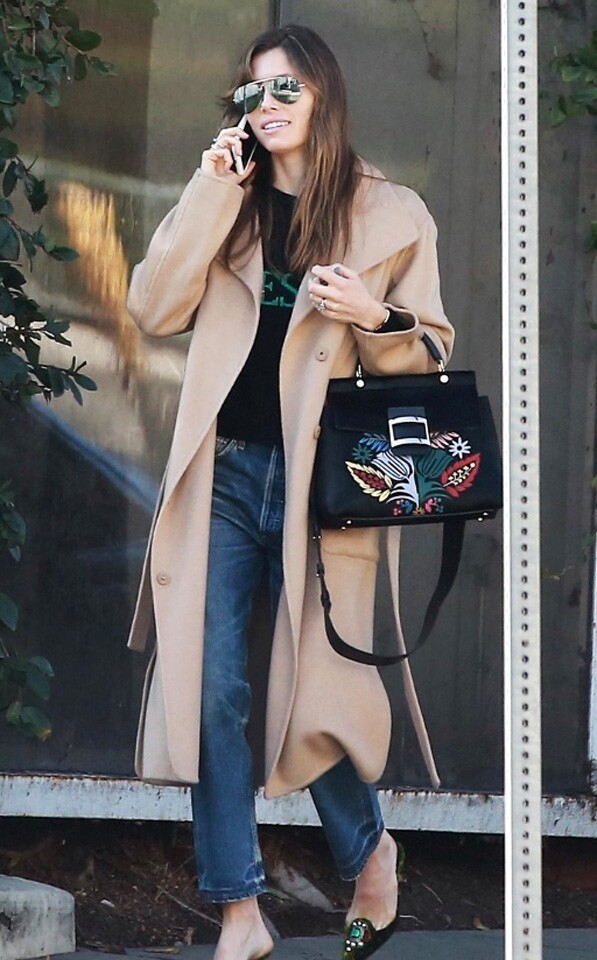 Jessica Biel 的選擇 - Roger Vivier Jessica Biel 的選擇 - Roger Vivier