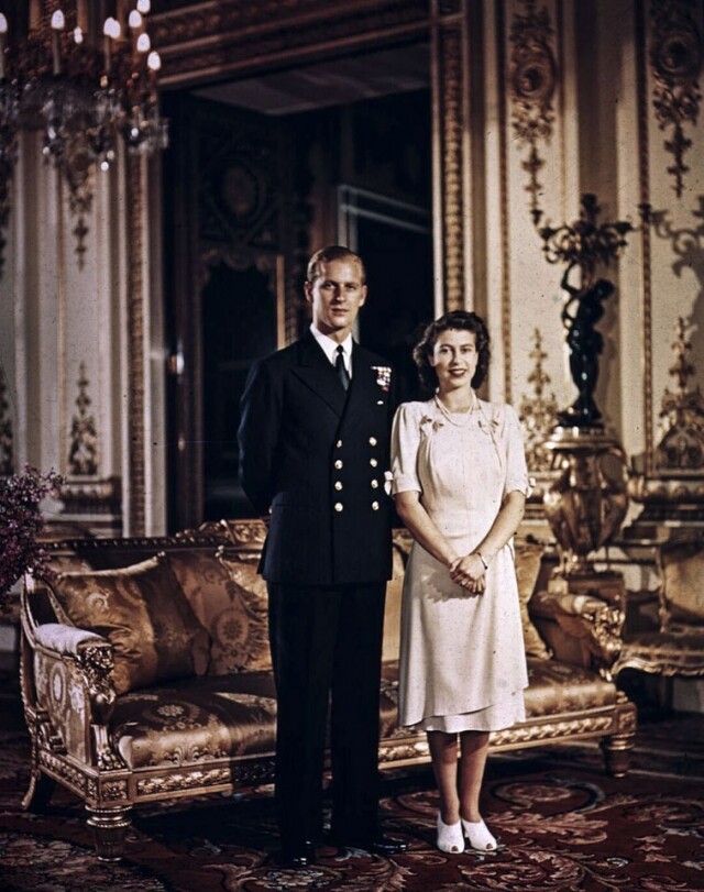 伊麗莎白女皇和菲利普親王的正式相遇是在 1934 年