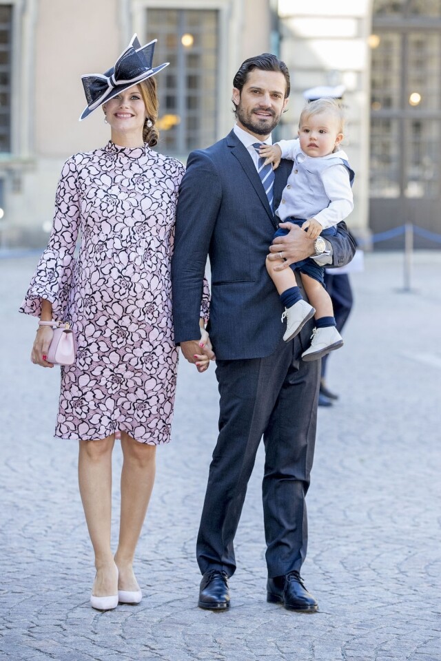 菲利普王子與王妃 Sofia Hellqvist 在 2016 年 4 月誕下長子 Prince Alexander