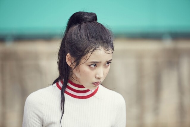IU 首部電影處女作挑戰一人分飾四角 IU 首部電影處女作挑戰一人分飾四角